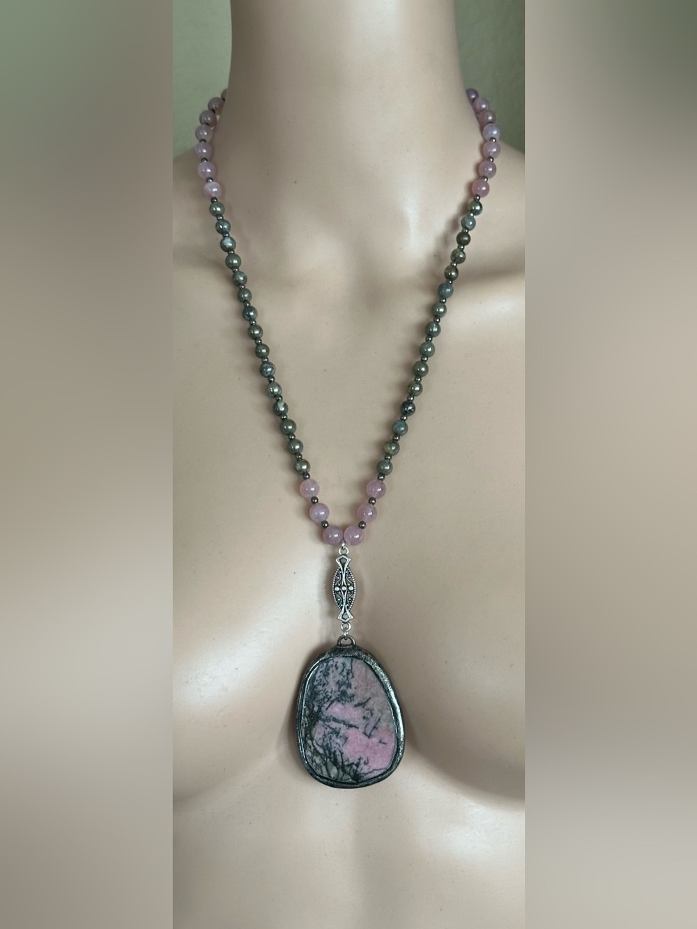 28-1/2 inch Cherry Quartz and Rhodonite Crystal bead necklace NWOT - Picture 6 of 14